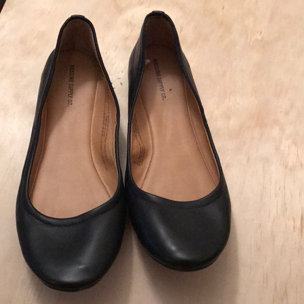 Mossimo flats